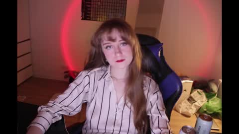 Snapshot of lazy_dazzy chatting on 10/12/25, 08:08 lazy_dazzy online show from 10/12/25, 08:08