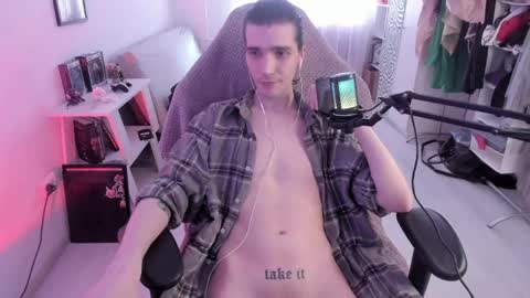 Snapshot of lazy_haze chatting on 04/16/26, 07:31 Haze aka Slava online show from 04/16/26, 07:31