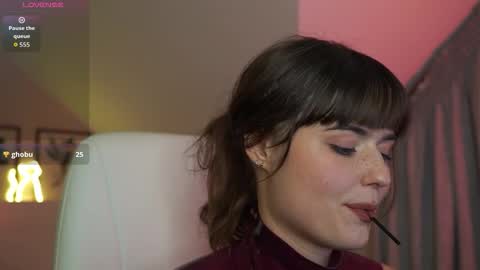 Snapshot of lazy_pepsi chatting on 09/24/25, 07:39 Pansy online show from 09/24/25, 07:39