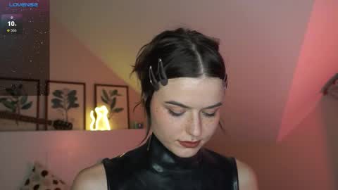 Pansy online show from 11/12/25, 05:35