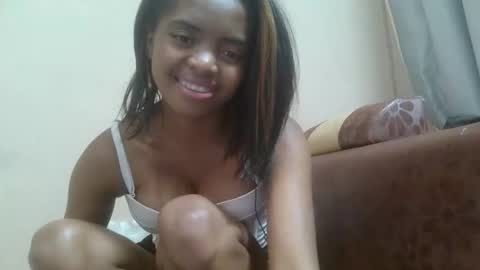 Snapshot of lea96546 chatting on 10/15/25, 04:12 lea96546 online show from 10/15/25, 04:12