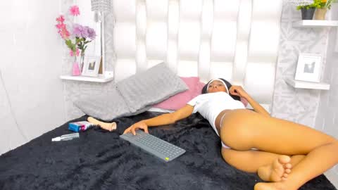 lea_abbey online show from 03/07/25, 03:49