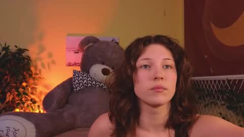 Lea online show from 02/22/25, 08:31