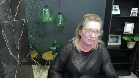 Lea online show from 03/01/25, 08:13