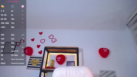 Snapshot of lea_velle chatting on 03/08/25, 04:12 Lea Velle online show from 03/08/25, 04:12