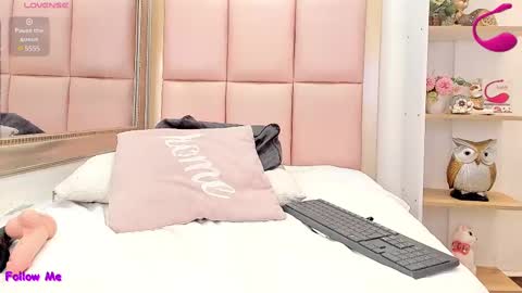 Lea online show from 02/23/25, 12:41