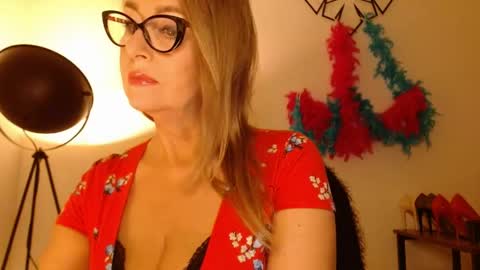 Snapshot of leadesire chatting on 06/01/26, 02:30 LEA online show from 06/01/26, 02:30