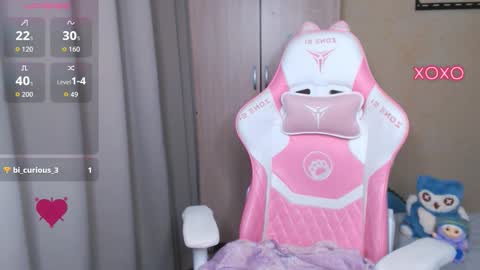 Leah  Gotty online show from 11/19/25, 03:17