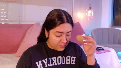 Leah online show from 09/27/25, 02:55