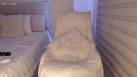 Leah online show from 12/27/24, 09:28