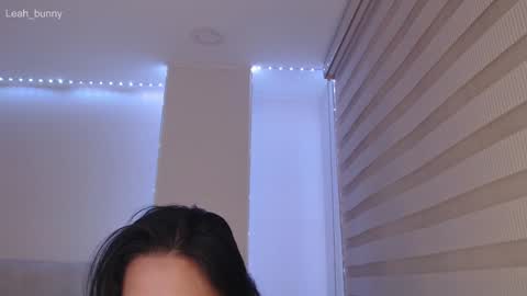 Leah online show from 01/17/25, 10:22