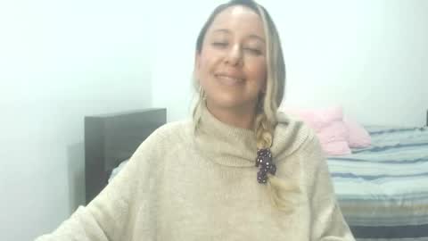 leah_susman online show from 11/14/25, 05:28