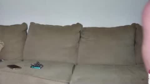 Snapshot of leahjewel chatting on 04/24/26, 10:34 Leah jewel online show from 04/24/26, 10:34