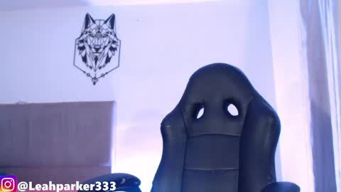 Snapshot of leahparker33 chatting on 04/15/26, 04:08 leahparker33 online show from 04/15/26, 04:08