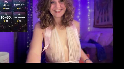 Snapshot of leahsparkles chatting on 12/28/24, 02:11 Leah Sparkles online show from 12/28/24, 02:11