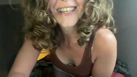 Leah Sparkles online show from 07/08/26, 04:28