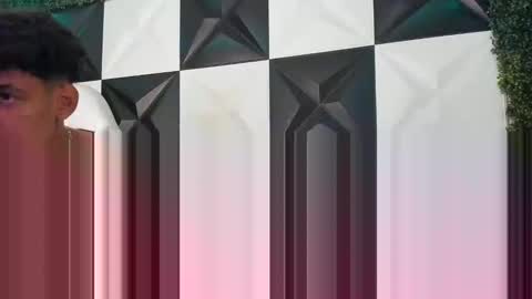 Snapshot of leam_1 chatting on 11/12/25, 12:55 leam_1 online show from 11/12/25, 12:55