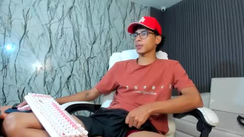 leam_1 online show from 02/27/26, 02:55