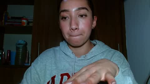 Snapshot of leanaalhub chatting on 12/18/24, 05:04 leanaalhub online show from 12/18/24, 05:04