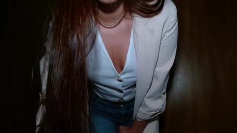 Snapshot of leanaalhub chatting on 03/09/25, 06:17 leanaalhub online show from 03/09/25, 06:17