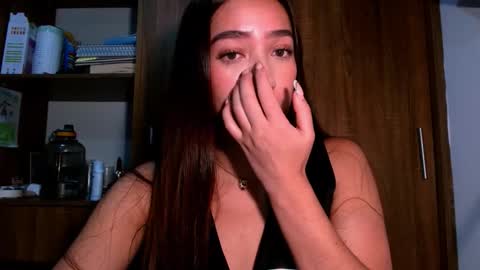 Snapshot of leanaalhub chatting on 12/03/25, 03:03 leanaalhub online show from 12/03/25, 03:03