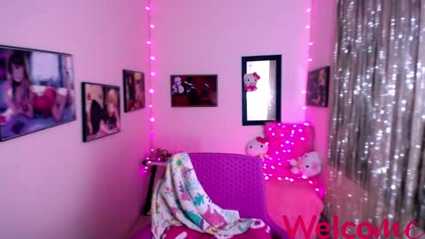 Leandra online show from 12/11/24, 12:12