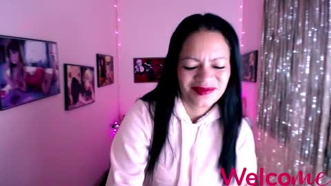 Leandra online show from 12/12/24, 12:55