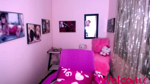 Leandra online show from 12/26/24, 12:38