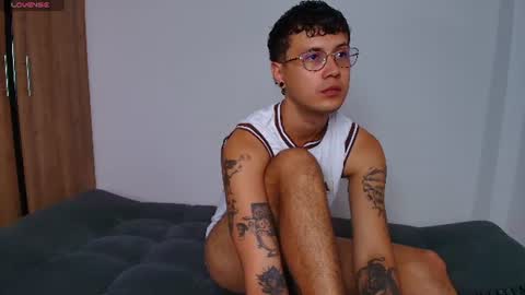 leaneseb online show from 07/10/26, 06:32