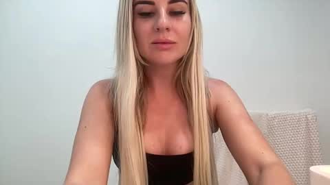 Leanna online show from 01/30/25, 10:29