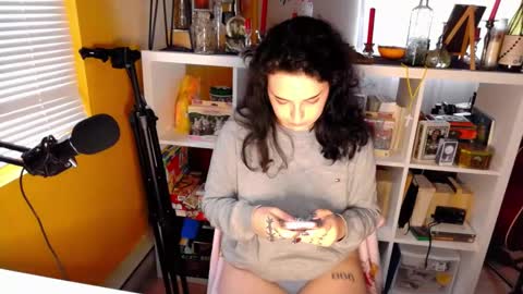 Snapshot of learaypie chatting on 03/08/25, 09:40 Lea Ray Pie online show from 03/08/25, 09:40