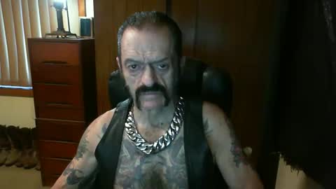 Snapshot of leathergreaser chatting on 01/19/25, 07:26 leathergreaser online show from 01/19/25, 07:26