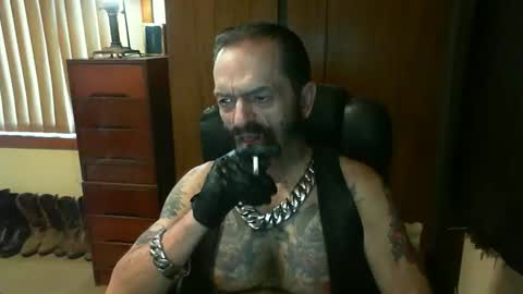 Snapshot of leathergreaser chatting on 01/26/25, 09:07 leathergreaser online show from 01/26/25, 09:07