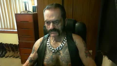 Snapshot of leathergreaser chatting on 01/27/25, 08:49 leathergreaser online show from 01/27/25, 08:49