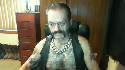 Snapshot of leathergreaser chatting on 01/31/25, 08:11 leathergreaser online show from 01/31/25, 08:11