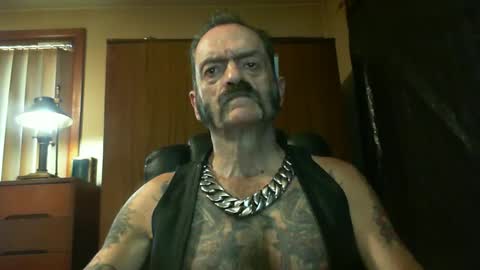 Snapshot of leathergreaser chatting on 02/16/25, 11:16 leathergreaser online show from 02/16/25, 11:16