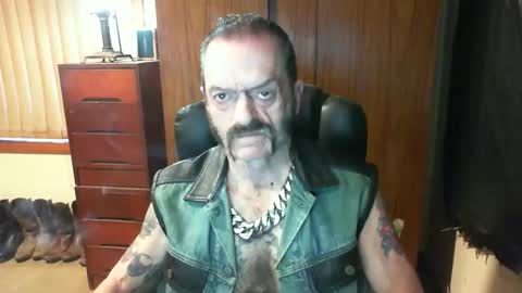 Snapshot of leathergreaser chatting on 02/24/25, 08:58 leathergreaser online show from 02/24/25, 08:58
