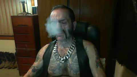 Snapshot of leathergreaser chatting on 03/01/25, 05:27 leathergreaser online show from 03/01/25, 05:27