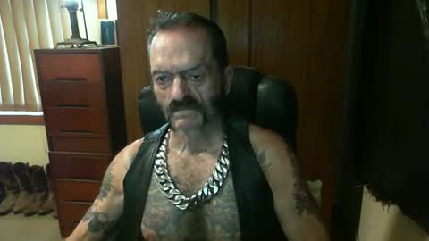 Snapshot of leathergreaser chatting on 03/02/25, 08:50 leathergreaser online show from 03/02/25, 08:50