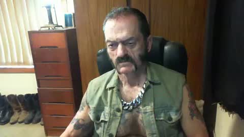 Snapshot of leathergreaser chatting on 03/06/25, 09:42 leathergreaser online show from 03/06/25, 09:42