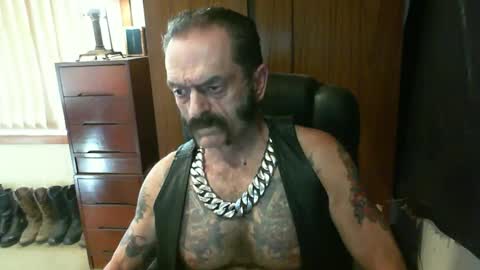 Snapshot of leathergreaser chatting on 03/12/25, 06:18 leathergreaser online show from 03/12/25, 06:18
