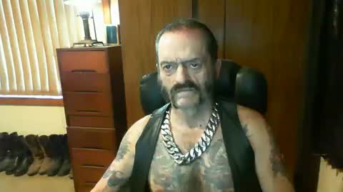 Snapshot of leathergreaser chatting on 03/12/25, 11:54 leathergreaser online show from 03/12/25, 11:54