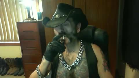 Snapshot of leathergreaser chatting on 09/15/25, 09:26 leathergreaser online show from 09/15/25, 09:26