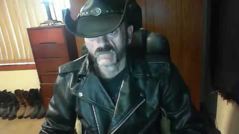 leathergreaser online show from 04/27/26, 08:51