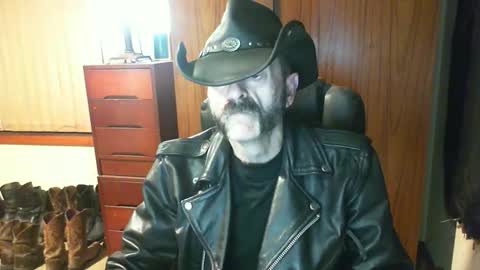 leathergreaser online show from 05/09/26, 08:03