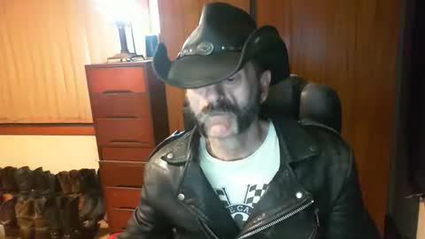 leathergreaser online show from 05/21/26, 07:54
