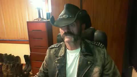 leathergreaser online show from 05/24/26, 08:47