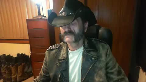 Snapshot of leathergreaser chatting on 06/13/26, 08:40 leathergreaser online show from 06/13/26, 08:40