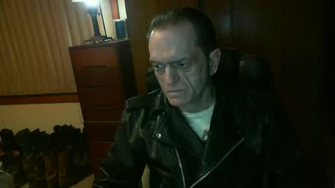 Snapshot of leathergreaser chatting on 06/23/26, 07:56 leathergreaser online show from 06/23/26, 07:56