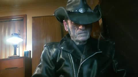 Snapshot of leathergreaser chatting on 07/11/26, 09:05 leathergreaser online show from 07/11/26, 09:05